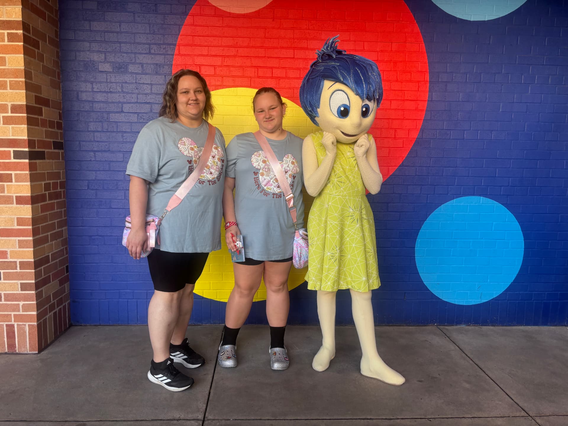 Elizabeth with the Joy mascot